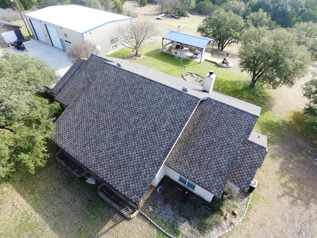 Dimensional shingle roof with hip and valley detailing installed by A Classic Roofing