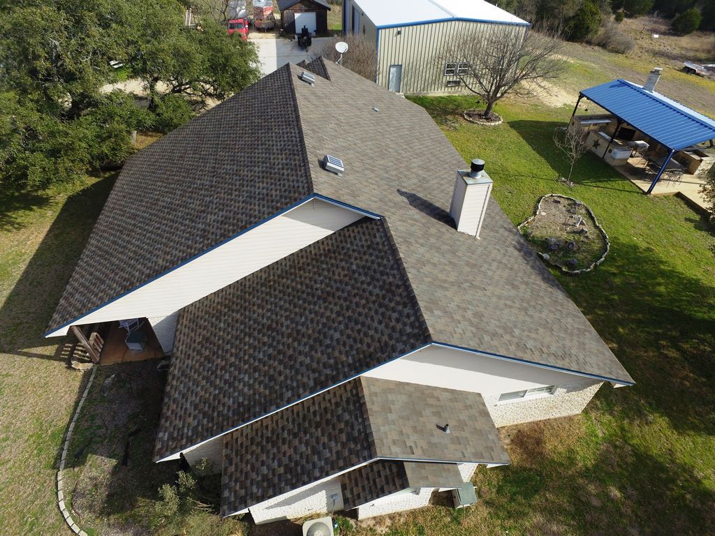 Dimensional shingle roof replacement completed by A Classic Roofing in Central Texas